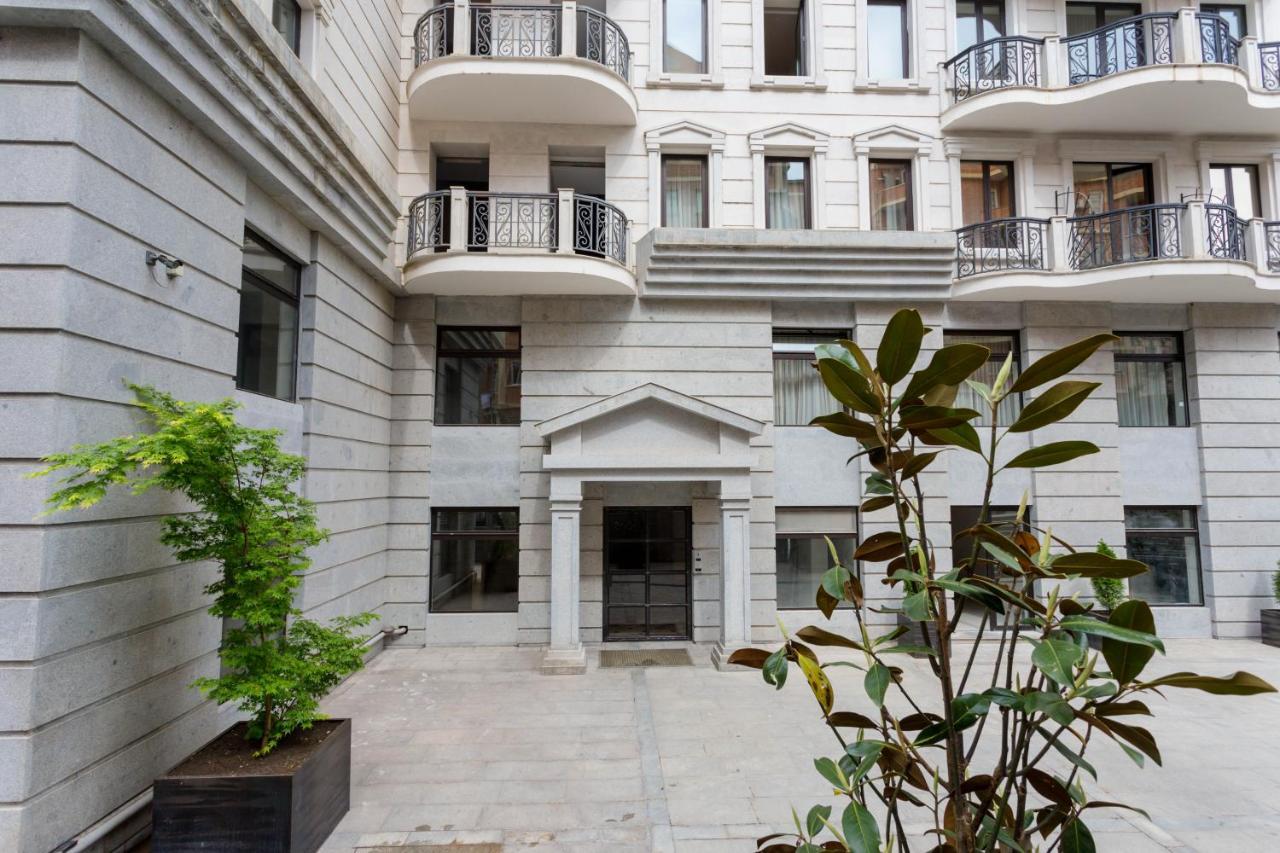 Central Cozy 3Bd-2Bath Apartment Tbilisi Exterior photo