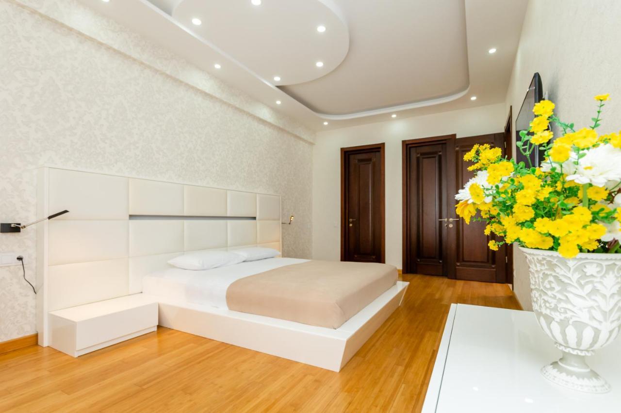 Central Cozy 3Bd-2Bath Apartment Tbilisi Exterior photo